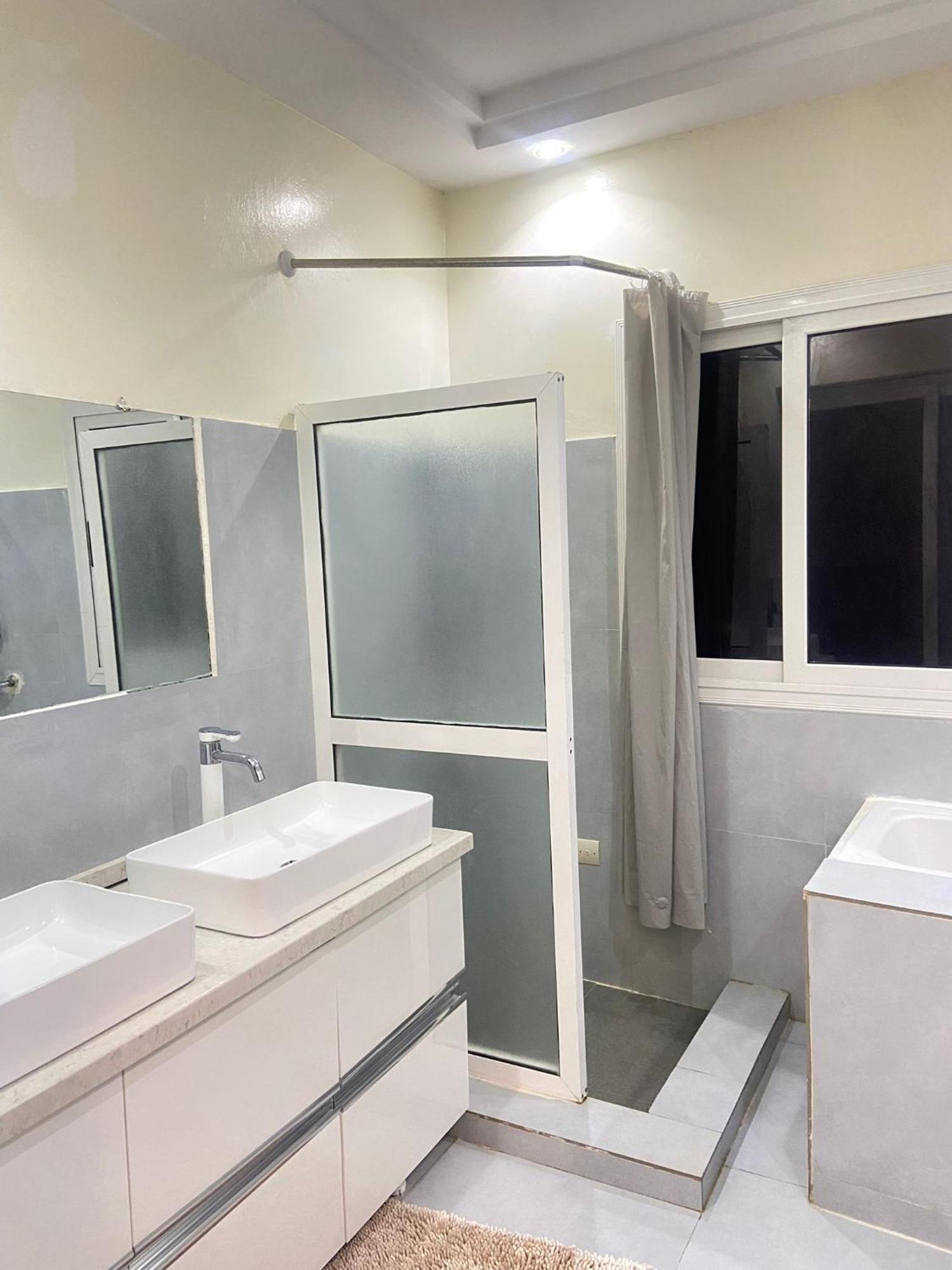 Appartement Luxe Idealement Situe A Dakar Exteriör bild